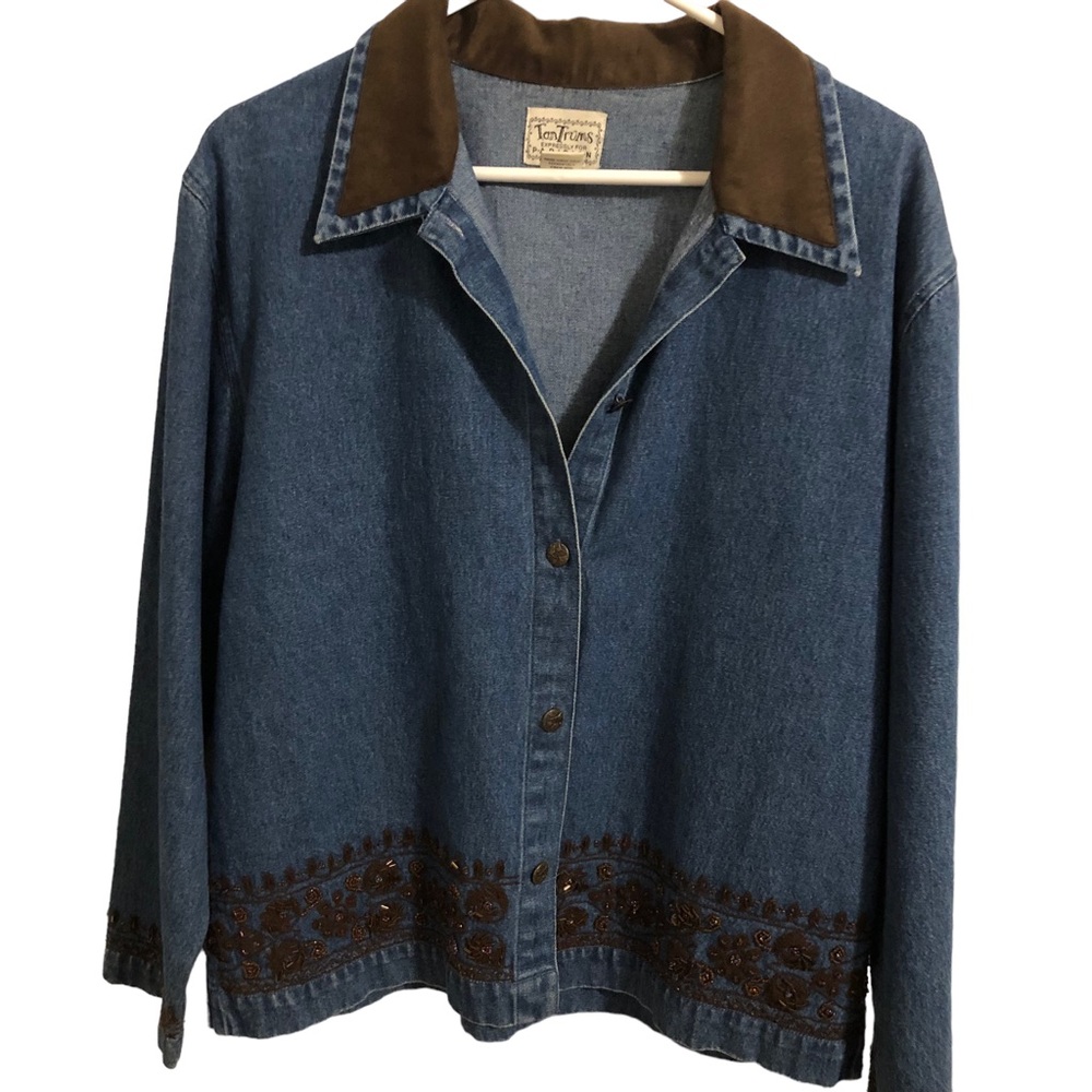 Tan Trums small blue denim jacket with brown suede collar